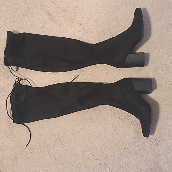 Over the knee boots - Picture 2 of 4